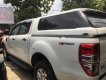 Ford Ranger 2017 - Cần bán gấp Ford Ranger năm sản xuất 2017, màu trắng, nhập khẩu nguyên chiếc số sàn