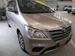 Toyota Innova E 2015 - Bán xe Toyota Innova E 2016, màu vàng đồng, số sàn, giá thương lượng, có hỗ trợ trả góp