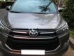 Toyota Innova E 2017 - Bán xe Toyota Innova E đời 2017, màu xám  