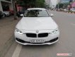 BMW 3 Series 320i 2016 - Bán BMW 3 Series 320i sản xuất 2016, màu trắng, số tự động