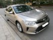 Toyota Camry 2.5G 2016 - Cần bán Toyota Camry 2.5G năm 2016, màu vàng, 960tr