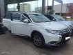 Mitsubishi Stavic 2.0 CVT Premium 2018 - Bán xe Mitsubishi Outlander 2.0 Premium, tặng bộ body kits (6 món), bảo hiểm, Fim LLumar, trải sàn simili