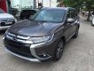 Mitsubishi Stavic 2.4 CVT Premium 2018 - Bán Mitsubishi Outlander 2.4 CVT Premium đời 2018, màu nâu