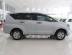 Toyota Innova  2.0E 2016 - Bán ô tô Toyota Innova 2.0E sản xuất năm 2016, màu bạc