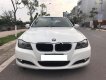 BMW 3 Series 320i 2009 - Chính chủ bán BMW 3 Series 320i đời 2009, màu trắng, xe nhập