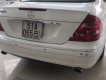 Mercedes-Benz E class E240 2003 - Bán xe Mercedes E240 2003, màu trắng, giá chỉ 290 triệu