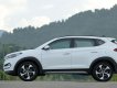 Hyundai Tucson 1.6 Turbo 2018 - Hyundai BRVT giao xe ngay - bán Hyundai Tucson 1.6 turbo 2018, màu trắng - giá 902tr