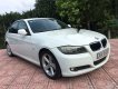 BMW 3 Series  320i  2009 - Bán BMW 3 Series 320i 2009, màu trắng còn mới, giá chỉ 500 triệu