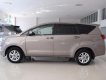 Toyota Innova 2.0E 2017 - Cần bán Toyota Innova 2.0E 2017, màu bạc