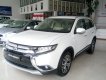 Mitsubishi Outlander 2.0 CVT 2018 - Bán xe Mitsubishi Outlander 2.0 CVT đời 2018, màu trắng