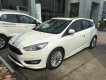 Ford Focus Titanium 2018 - Bán Ford Focus Titanium sản xuất 2018, màu trắng giá cạnh tranh