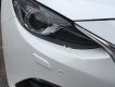 Mazda 3 2.0 AT 2016 - Cần bán Mazda 3 2.0 AT sản xuất năm 2016, màu trắng, giá 670tr