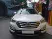 Hyundai Santa Fe 2WD 2017 - Cần bán Santafe 2017 bản tự động full option chạy xăng màu trắng ít đi