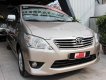 Toyota Innova 2.0E 2013 - Cần bán gấp Toyota Innova 2.0E đời 2013, màu nâu, giá tốt