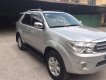 Toyota Fortuner g 2011 - Nhà tôi cần bán xe Fortuner G 2011, máy dầu, màu bạc, xe đi kỹ và giữ gìn