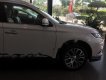 Mitsubishi Stavic 2.4 CVT Premium 2018 - Cần bán Mitsubishi Outlander 2.4 CVT Premium sản xuất năm 2018, màu trắng