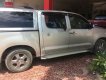 Toyota Hilux 2010 - Cần bán Toyota Hilux sản xuất năm 2010, màu bạc, giá tốt