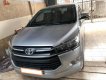 Toyota Innova 2.0E 2017 - Bán Toyota Innova 2.0E 2017, màu bạc số sàn, 710 triệu