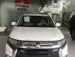 Mitsubishi Outlander 2.4 Premium 2018 - Bán Mitsubishi Outlander 2.4 CVT Premium đời 2018, màu trắng