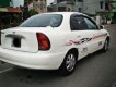 Daewoo Lanos 2002 - Bán xe Daewoo Lanos sản xuất năm 2002, màu trắng giá cạnh tranh