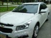 Chevrolet Cruze 2016 - Bán xe Chevrolet Cruze sản xuất 2016, màu trắng số tự động giá cạnh tranh