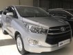 Toyota Innova 2.0E 2016 - Cần bán gấp Toyota Innova 2.0E đời 2016, màu bạc như mới, 695 triệu