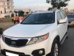 Kia Sorento 2013 - Kẹt tiền bán xe Sorento 2013, số sàn màu trắng, xe đẹp bản full