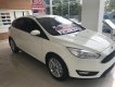 Ford Focus 2018 - Bán Ford Focus năm 2018 màu trắng, giá 599 triệu