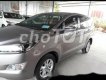 Toyota Innova 2017 - Cần bán lại xe Toyota Innova sản xuất năm 2017, màu xám, giá 855tr