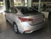 Hyundai Accent 1.4 MT Base 2018 - Bán Hyundai Accent 1.4 MT Base đời 2018, màu bạc, giá 425tr