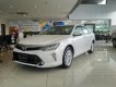 Toyota Camry 2.5Q 2018 - Bán Camry 2.5Q màu trắng - Model 2018 - Ưu đãi lớn, trả góp 90%, nhận xe ngay. Hotline 0898.16.8118