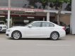 BMW 3 Series 320i 2016 - Bán BMW 3 Series 320i đời 2016, màu trắng, nhập khẩu nguyên chiếc số tự động