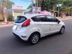 Ford Fiesta 2014 - Cần bán Ford Fiesta sản xuất 2014, màu trắng số tự động, 425 triệu