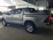 Toyota Hilux 3.0 2016 - Bán ô tô Toyota Hilux 3.0 đời 2016, màu bạc, nhập khẩu xe gia đình