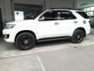 Toyota Fortuner G 2016 - Bán Fortuner máy dầu, số sàn, đời 2016, màu trắng, giá thương lượng