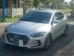 Hyundai Elantra 2017 - Cần bán xe Hyundai Elantra đời 2017, màu bạc, xe nhập, 570 triệu