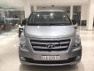 Hyundai Grand Starex 2.5 MT 2016 - Bán Hyundai Grand Starex 2.5 MT năm sản xuất 2016, màu bạc, xe nhập