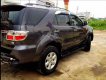 Toyota Fortuner V 2011 - Cần bán xe Toyota Fortuner V đời 2011, màu xám xe gia đình, giá tốt