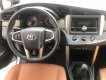 Toyota Innova 2.0E 2017 - Cần bán Toyota Innova 2.0E đời 2017, màu bạc, 705tr