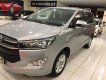 Toyota Innova 2.0E 2017 - Cần bán gấp Toyota Innova 2.0E năm 2017, màu bạc số sàn
