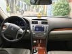 Toyota Camry 2.4G 2010 - Bán xe Toyota Camry 2.4G đời 2010, màu bạc chính chủ, giá 672tr