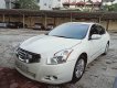 Nissan Altima 2010 - Bán ô tô Nissan Altima sản xuất 2010, màu trắng, nhập khẩu