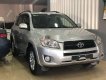 Toyota RAV4 2009 - Cần bán gấp Toyota RAV4 2009, màu bạc, nhập khẩu xe gia đình 