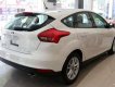 Ford Focus    2018 - Bán Ford Focus đời 2018, màu trắng giá cạnh tranh