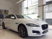 Jaguar XF Prestige 2017 - Cần bán Jaguar XF Prestige đời 2018, màu trắng, phân khúc sedan thể thao hạng sang, giao ngay