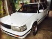 Nissan Sunny 1988 - Cần bán lại xe Nissan Sunny năm sản xuất 1988, màu trắng