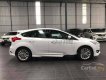 Ford Focus 2018 - Bán ô tô Ford Focus đời 2018, màu trắng, giá chỉ 750 triệu