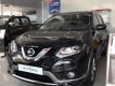 Nissan X trail  2.0 SL  2018 - Bán Nissan X trail năm 2018 màu đen, giá 900 triệu