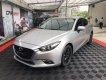 Mazda 3 Facelift 2017 - Cần bán Mazda 3 Facelift đời 2017, màu bạc, 688tr