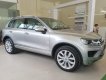 Volkswagen Touareg GP 2016 - Bán Volkswagen Touareg GP, màu xám (ghi), nhập khẩu, giá cực tốt. LH: 0901933522 Vy